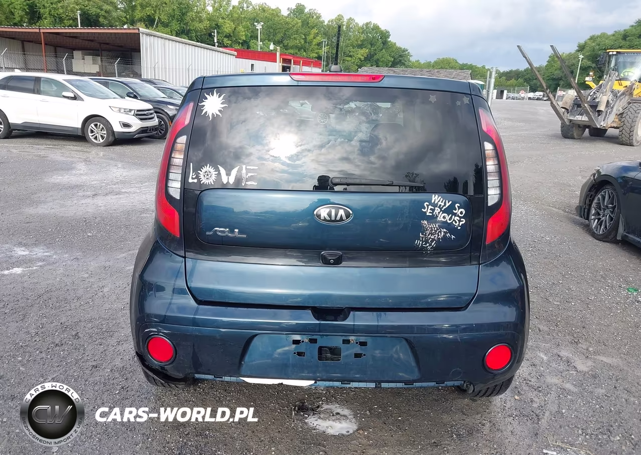 2018 Kia Soul + VIN:KNDJP3A50J7604555 - 17