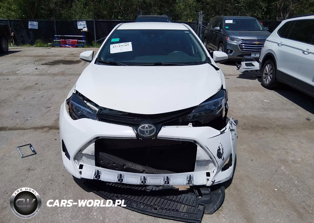 2017 Toyota Corolla Le VIN:5YFBURHE3HP579181 - 13