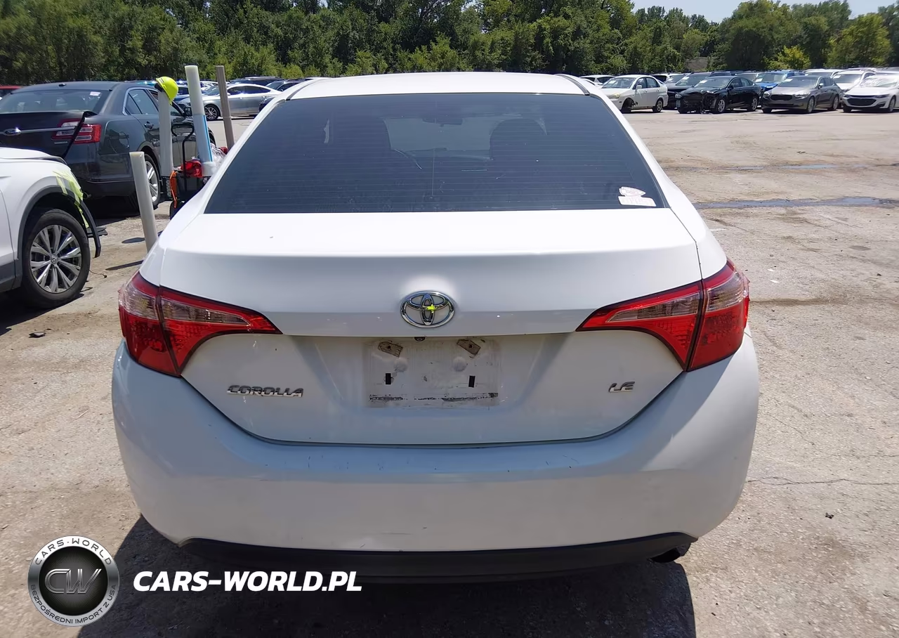 2017 Toyota Corolla Le VIN:5YFBURHE3HP579181 - 17