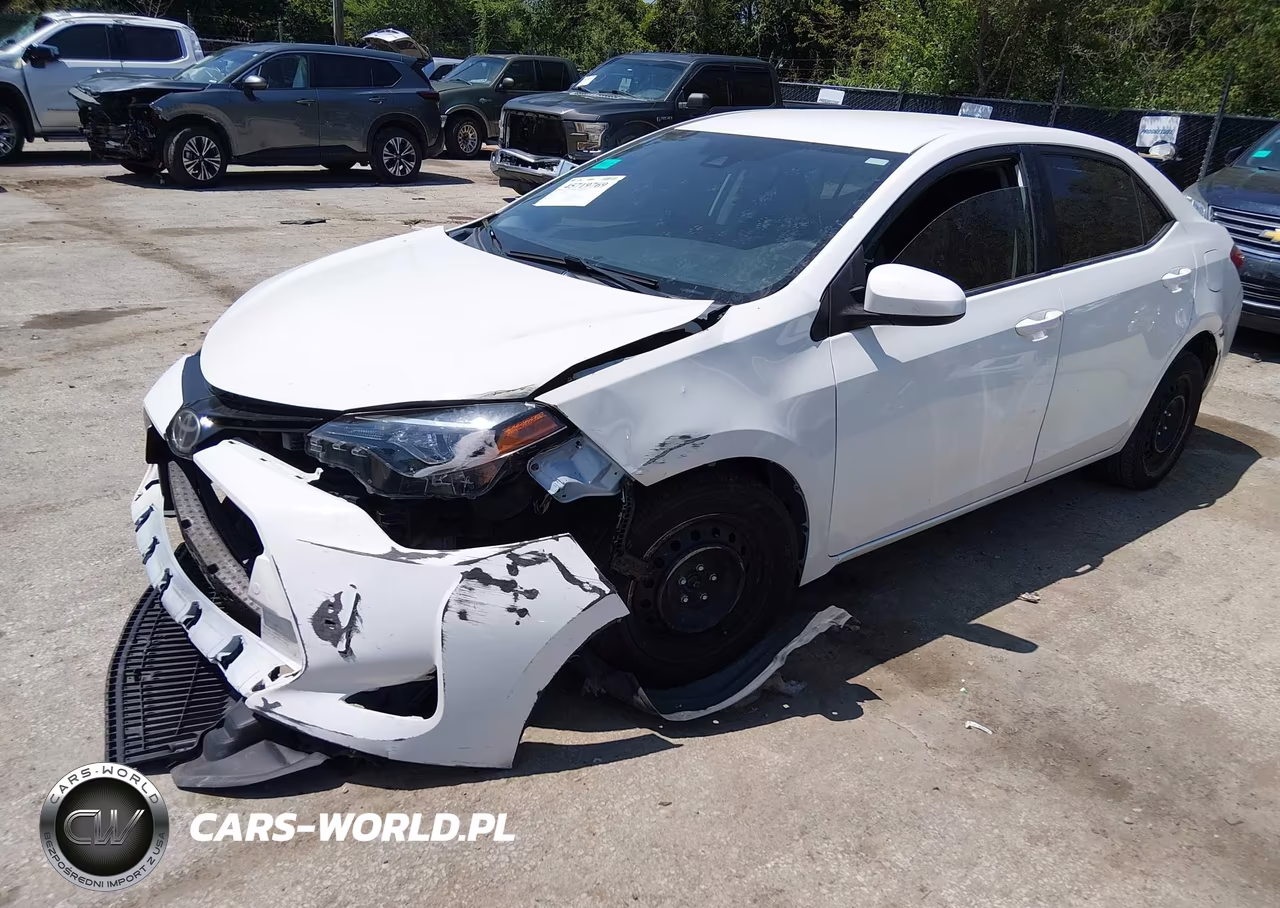 2017 Toyota Corolla Le VIN:5YFBURHE3HP579181 - 2