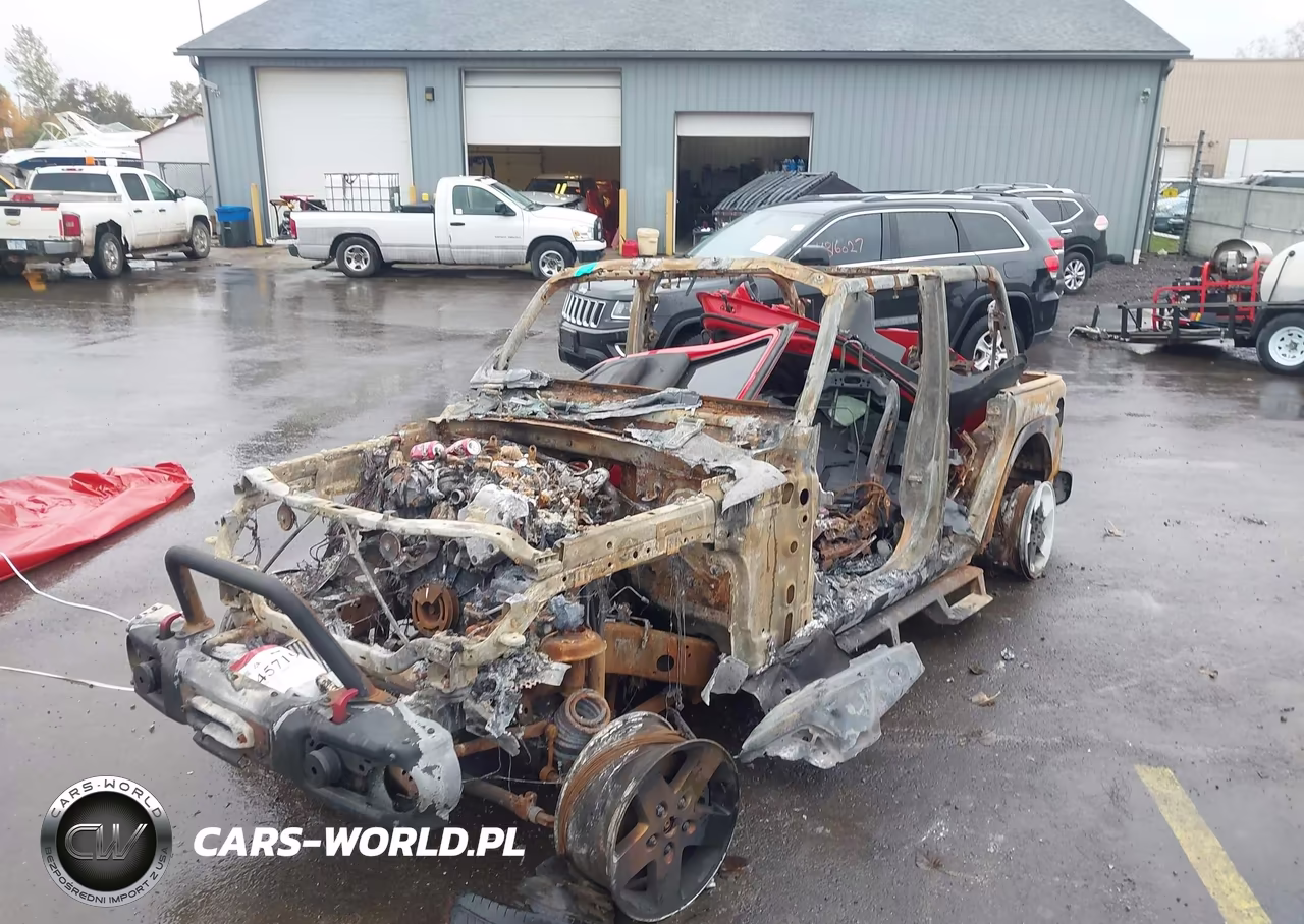 2023 Jeep Wrangler 4-Door Rubicon 4X4 VIN:1C4JJXFMXPW503403 - 6