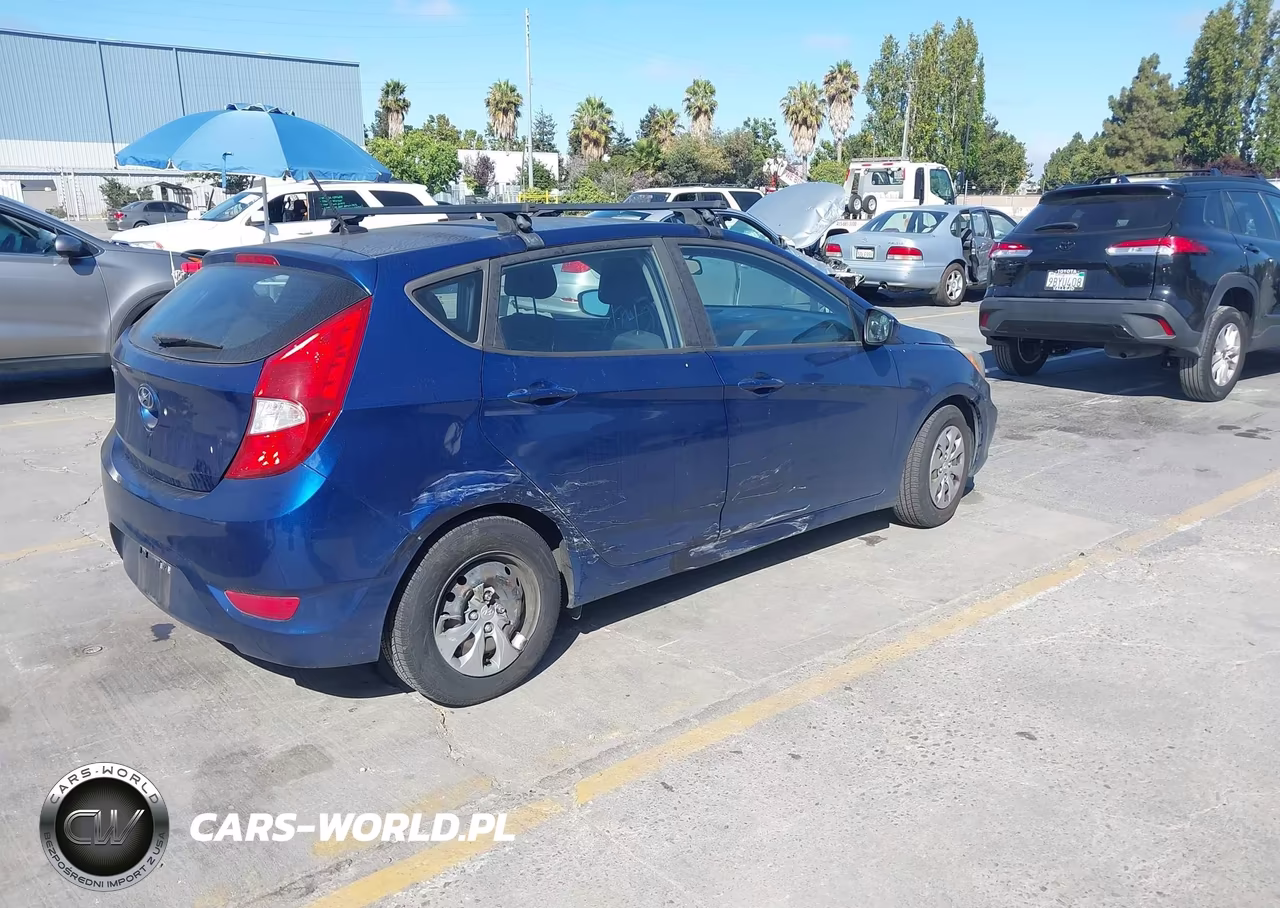 2017 Hyundai Accent Se VIN:KMHCT5AE3HU331439 - 4