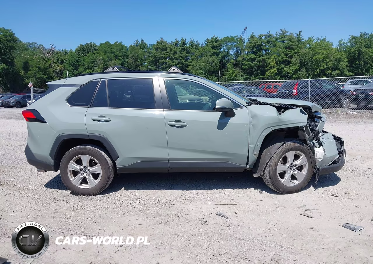 2021 Toyota Rav4 Xle VIN:JTMP1RFV4MD069405 - 13