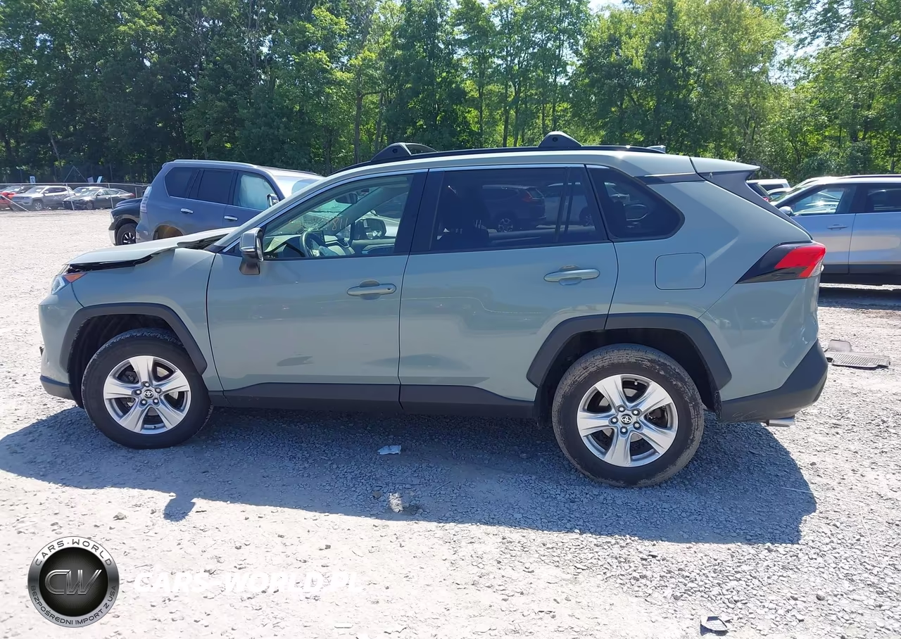 2021 Toyota Rav4 Xle VIN:JTMP1RFV4MD069405 - 14