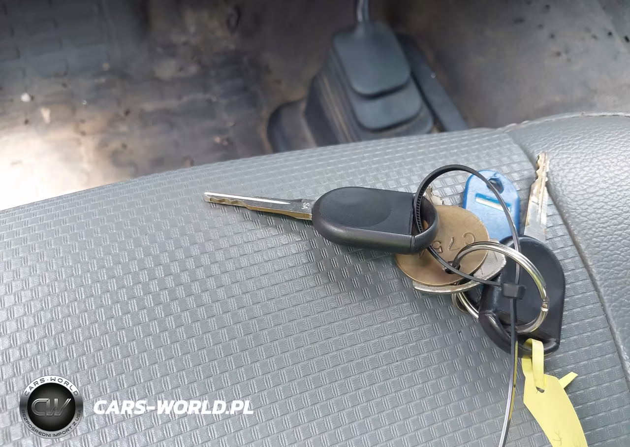 2011 Ford F-250 Xl VIN:1FT7X2B66BEC68659 - 11