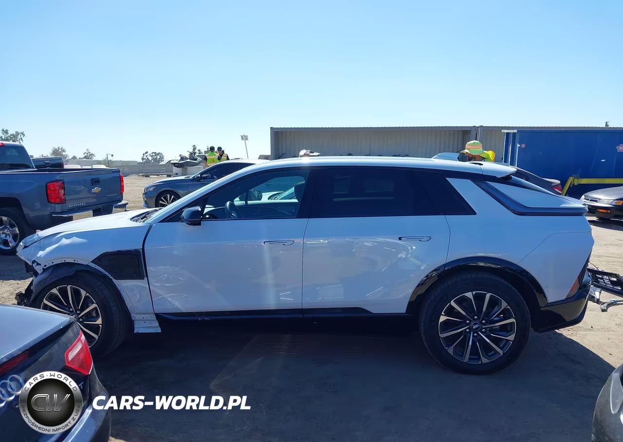 2026 Cadillac Lyriq Sport Awd VIN:1GYKPURK6TZ303701 - 15