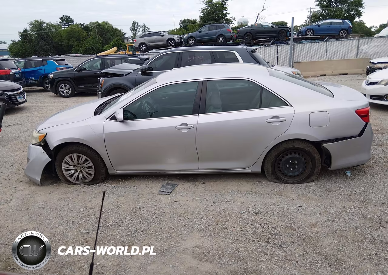 2013 Toyota Camry Le VIN:4T4BF1FKXDR327494 - 14