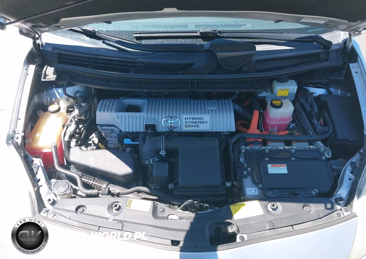 2014 Toyota Prius Three VIN:JTDKN3DU1E1738674 - 10