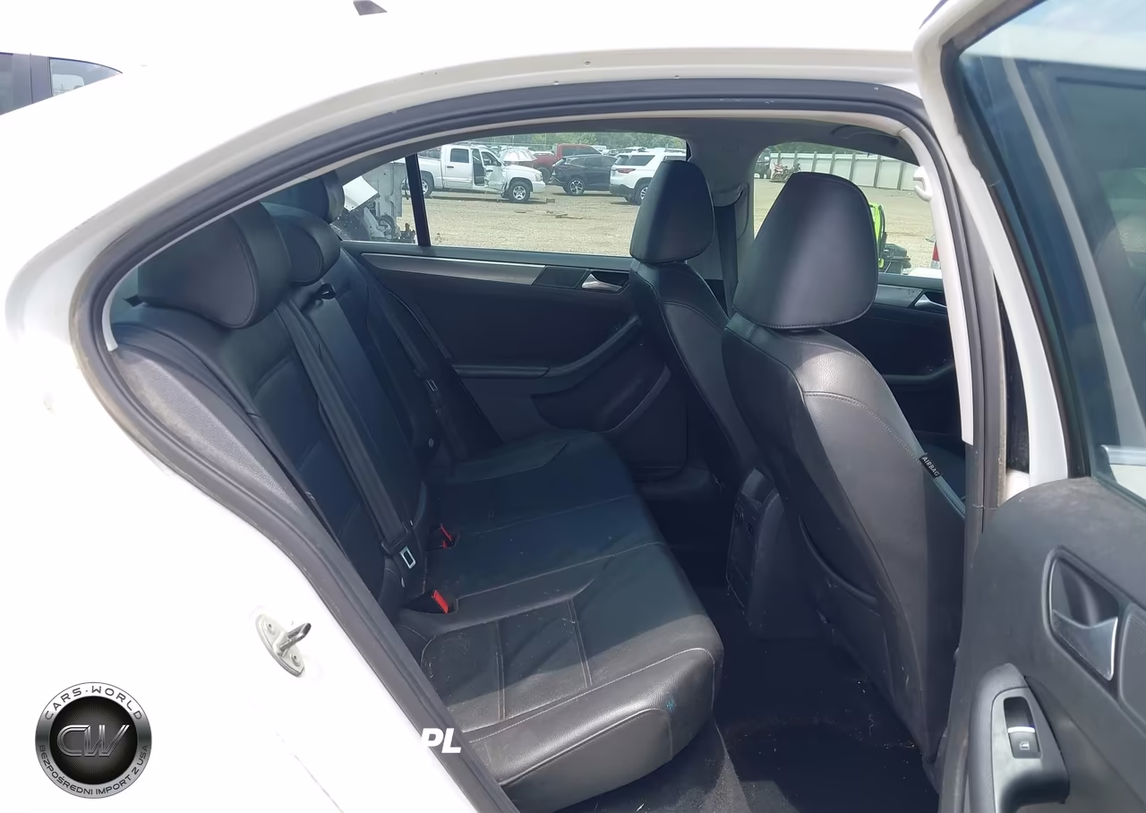 2014 Volkswagen Jetta 2.0L Tdi VIN:3VWLL7AJ4EM302591 - 8