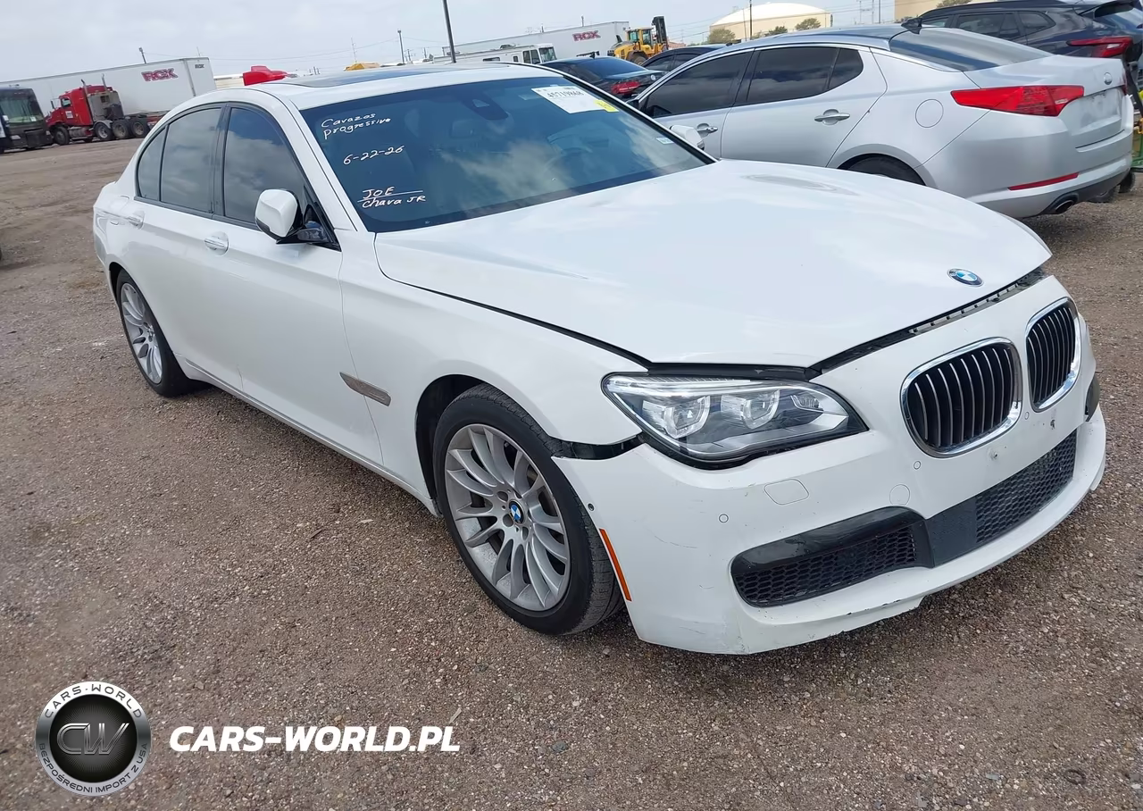 2015 BMW 750I