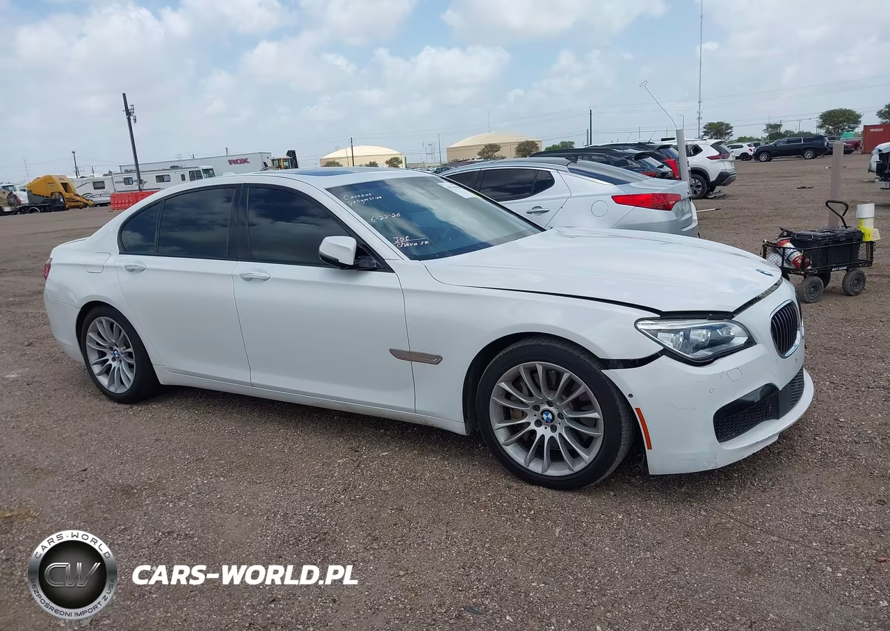 2015 BMW 750I VIN:WBAYA8C51FD825582 - 14