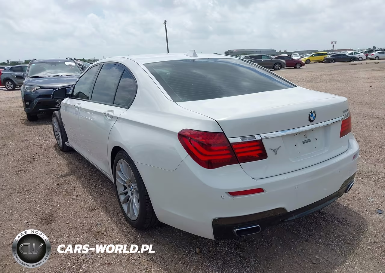2015 BMW 750I VIN:WBAYA8C51FD825582 - 3