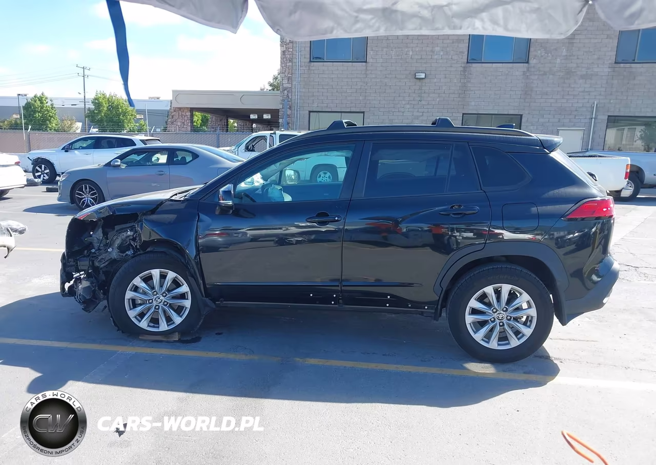 2022 Toyota Corolla Cross Le VIN:7MUCAAAG0NV018052 - 15