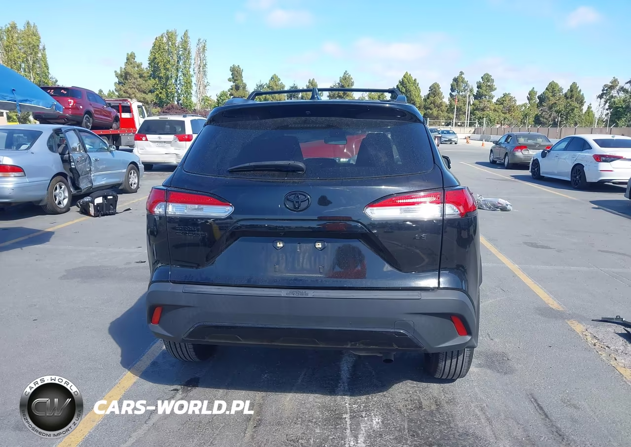 2022 Toyota Corolla Cross Le VIN:7MUCAAAG0NV018052 - 17