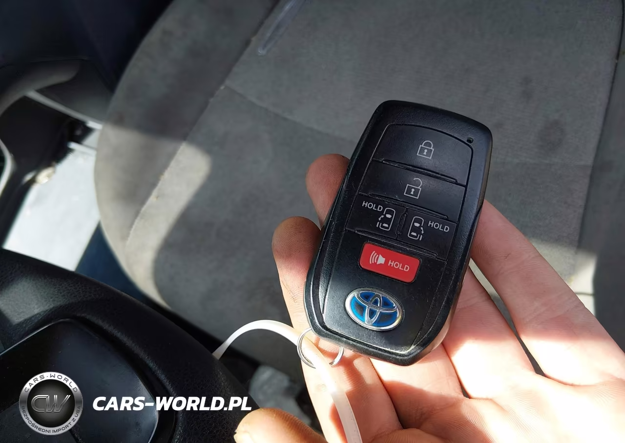 2024 Toyota Sienna Le VIN:5TDKSKFC4RS154236 - 11
