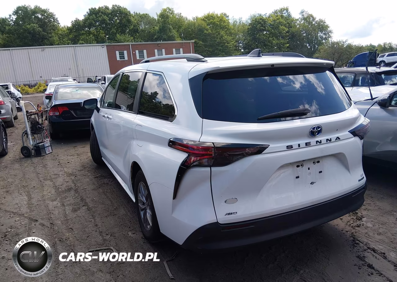 2024 Toyota Sienna Le VIN:5TDKSKFC4RS154236 - 3