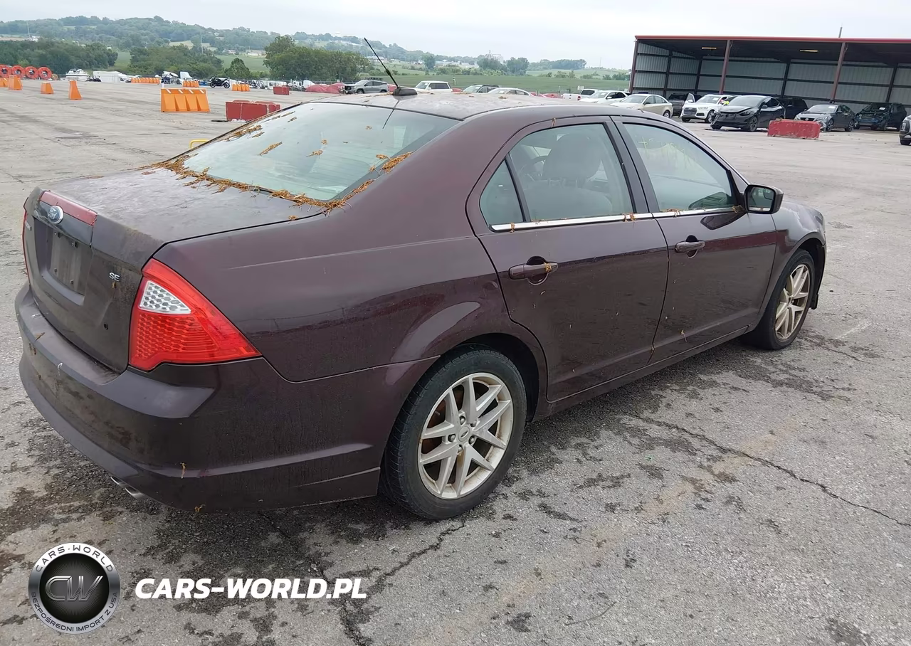 2011 Ford Fusion Se VIN:3FAHP0HA8BR279623 - 4