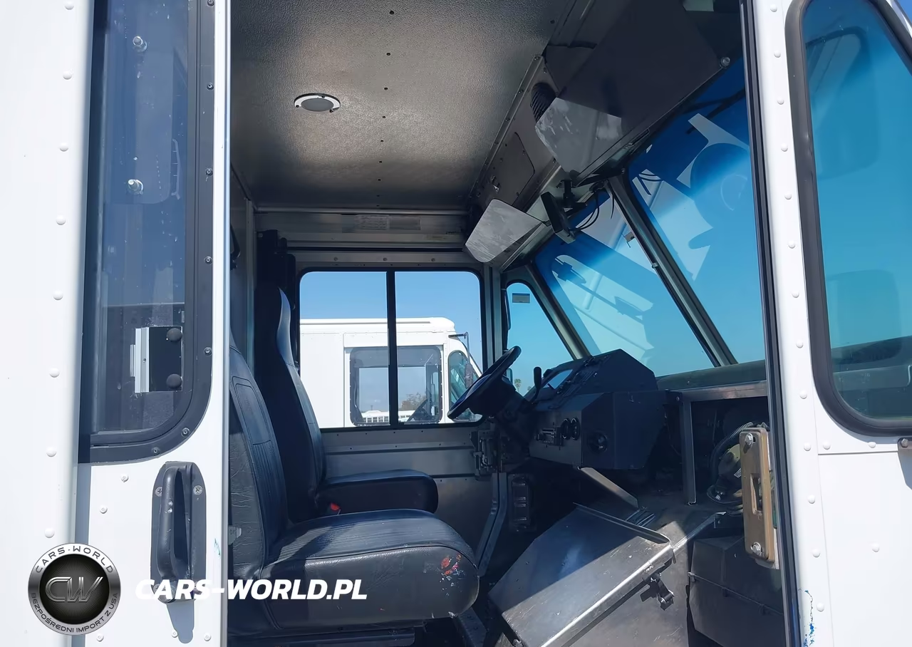2017 Ford E-350 Stripped VIN:1FC3E3KS8HDC66465 - 5