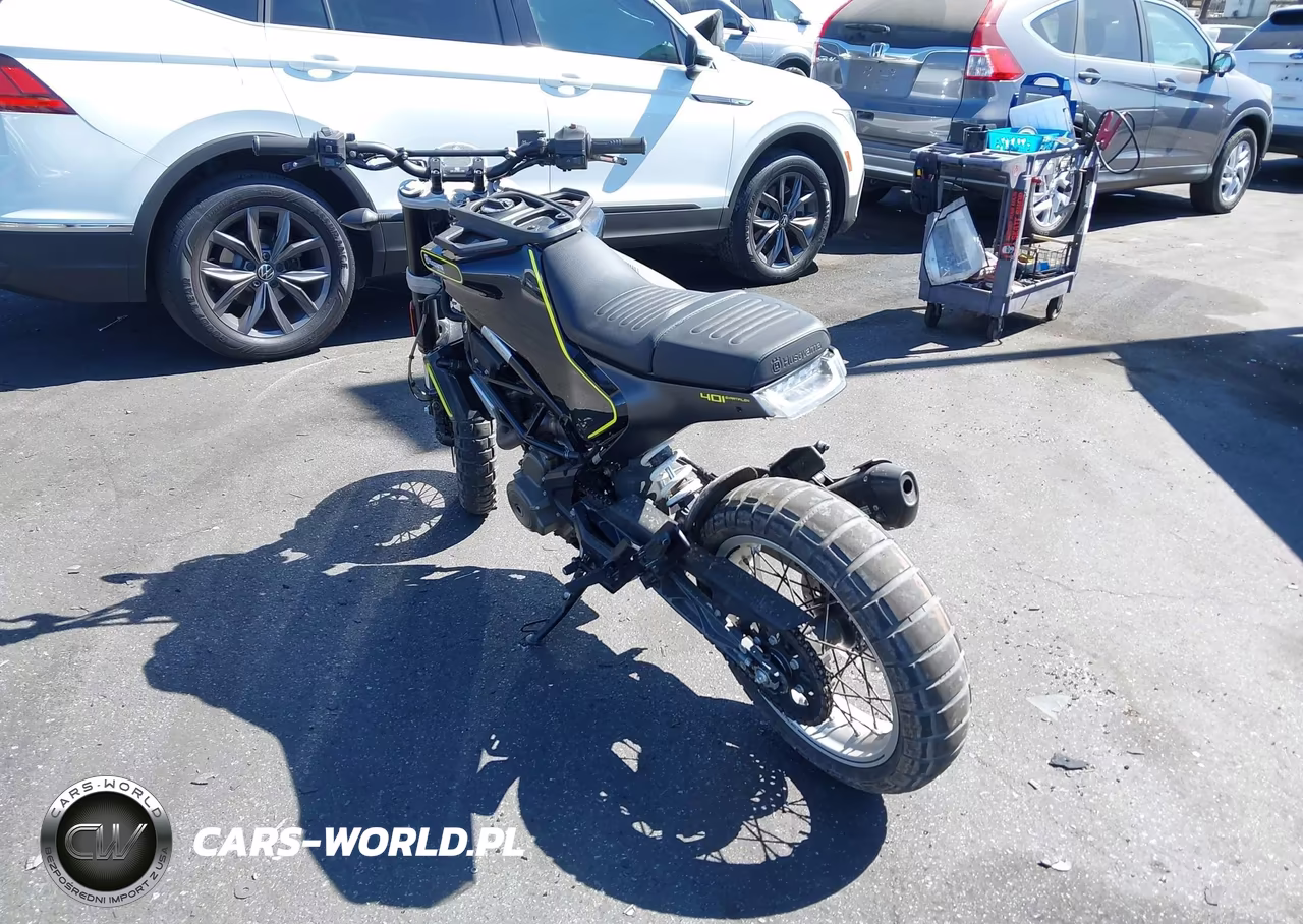 2019 Husqvarna Svartpilen 401 VIN:VBKUNJ406KM266197 - 3