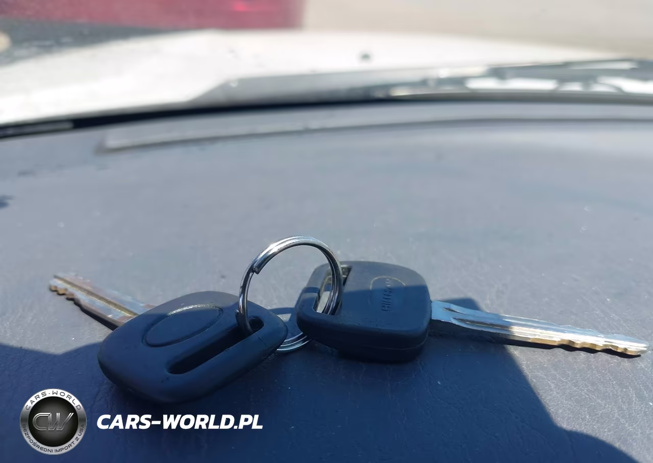 1997 Toyota Camry Le VIN:JT2BG22K5V0087750 - 11