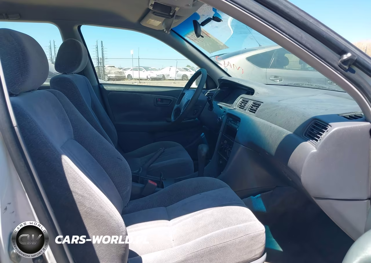 1997 Toyota Camry Le VIN:JT2BG22K5V0087750 - 5