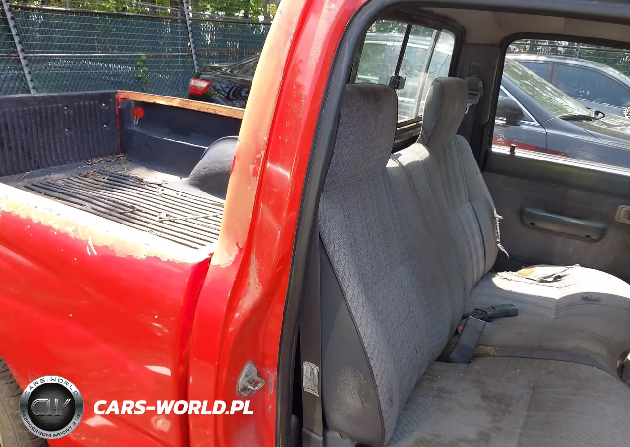 1996 Toyota Tacoma VIN:4TANL42N9TZ158717 - 8