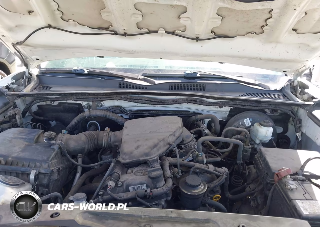 2019 Toyota Tacoma Sr VIN:5TFRX5GN7KX157259 - 10