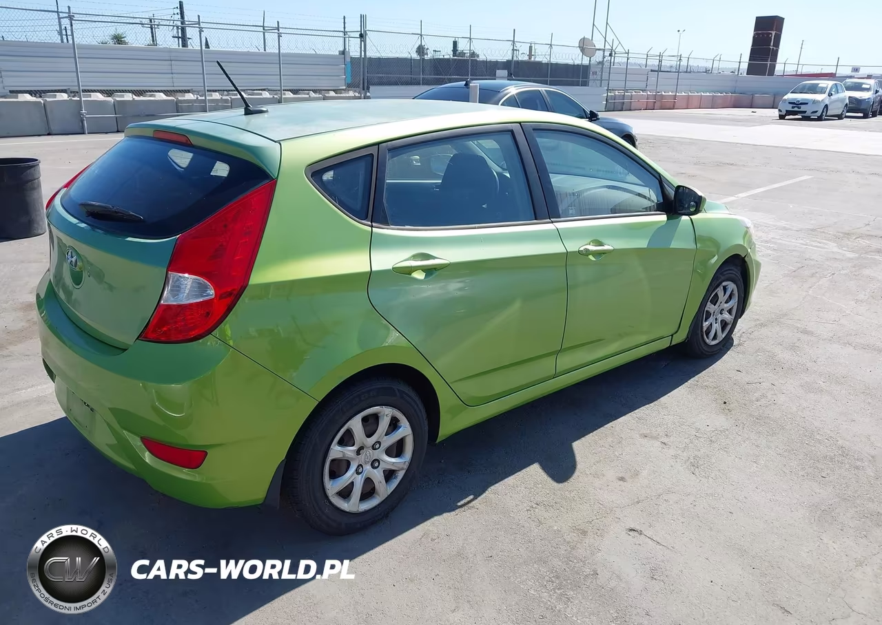 2012 Hyundai Accent Gs VIN:KMHCT5AE0CU017014 - 4