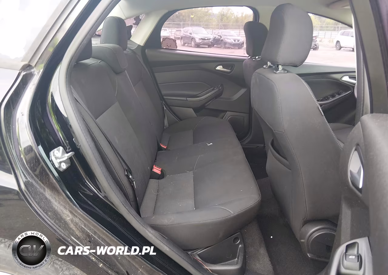 2016 Ford Focus Se VIN:1FADP3F28GL224848 - 8