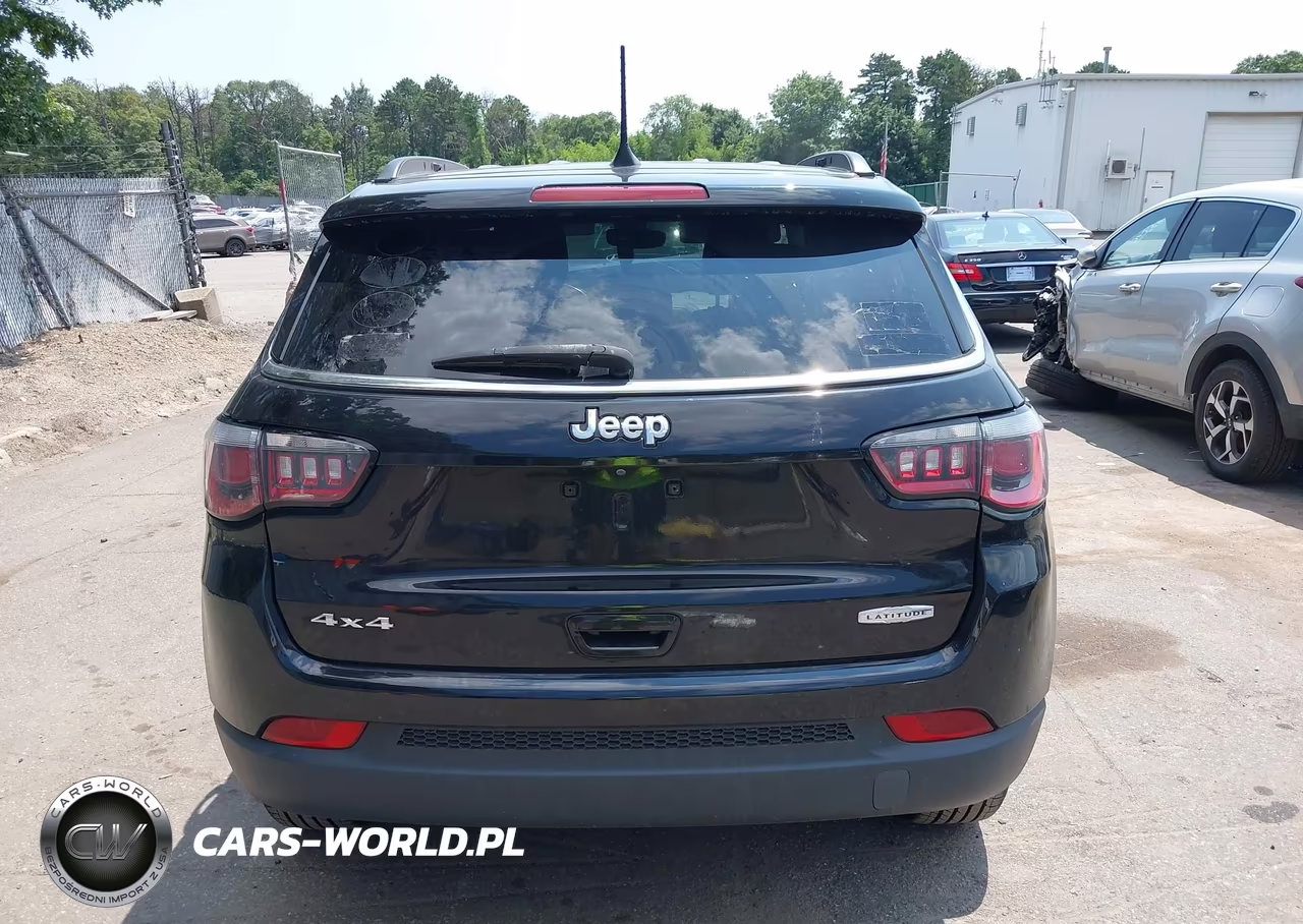 2017 Jeep New Compass Latitude 4X4 VIN:3C4NJDBB4HT688978 - 17