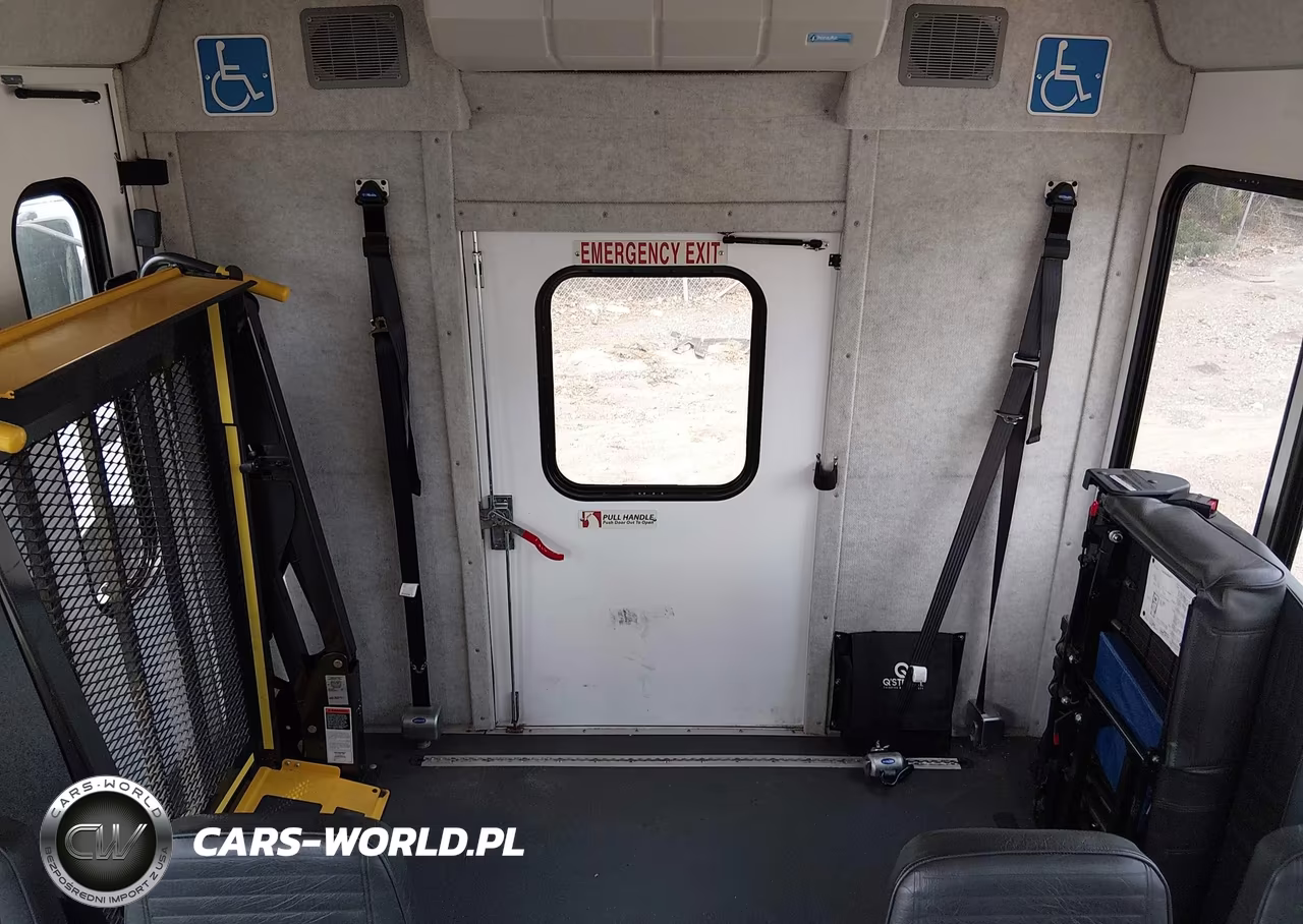 2019 Ford E-350 Cutaway VIN:1FDEE3FS5KDC35809 - 12