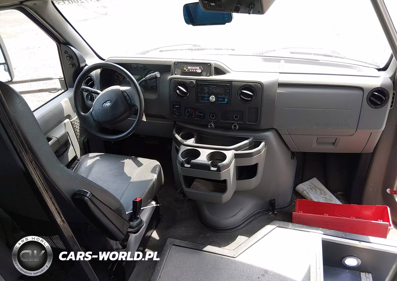 2019 Ford E-350 Cutaway VIN:1FDEE3FS5KDC35809 - 17
