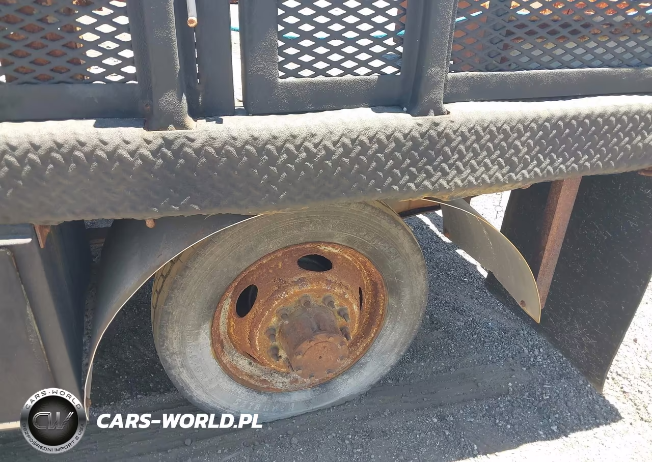 2010 Ford F-450 Chassis Xl-Xlt VIN:1FDAF4HY7AEA49748 - 6