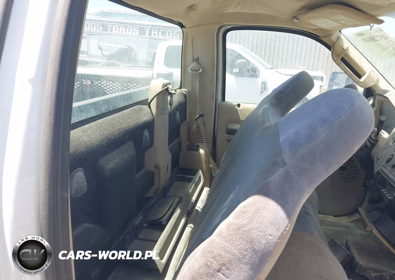 2010 Ford F-450 Chassis Xl-Xlt VIN:1FDAF4HY7AEA49748 - 8