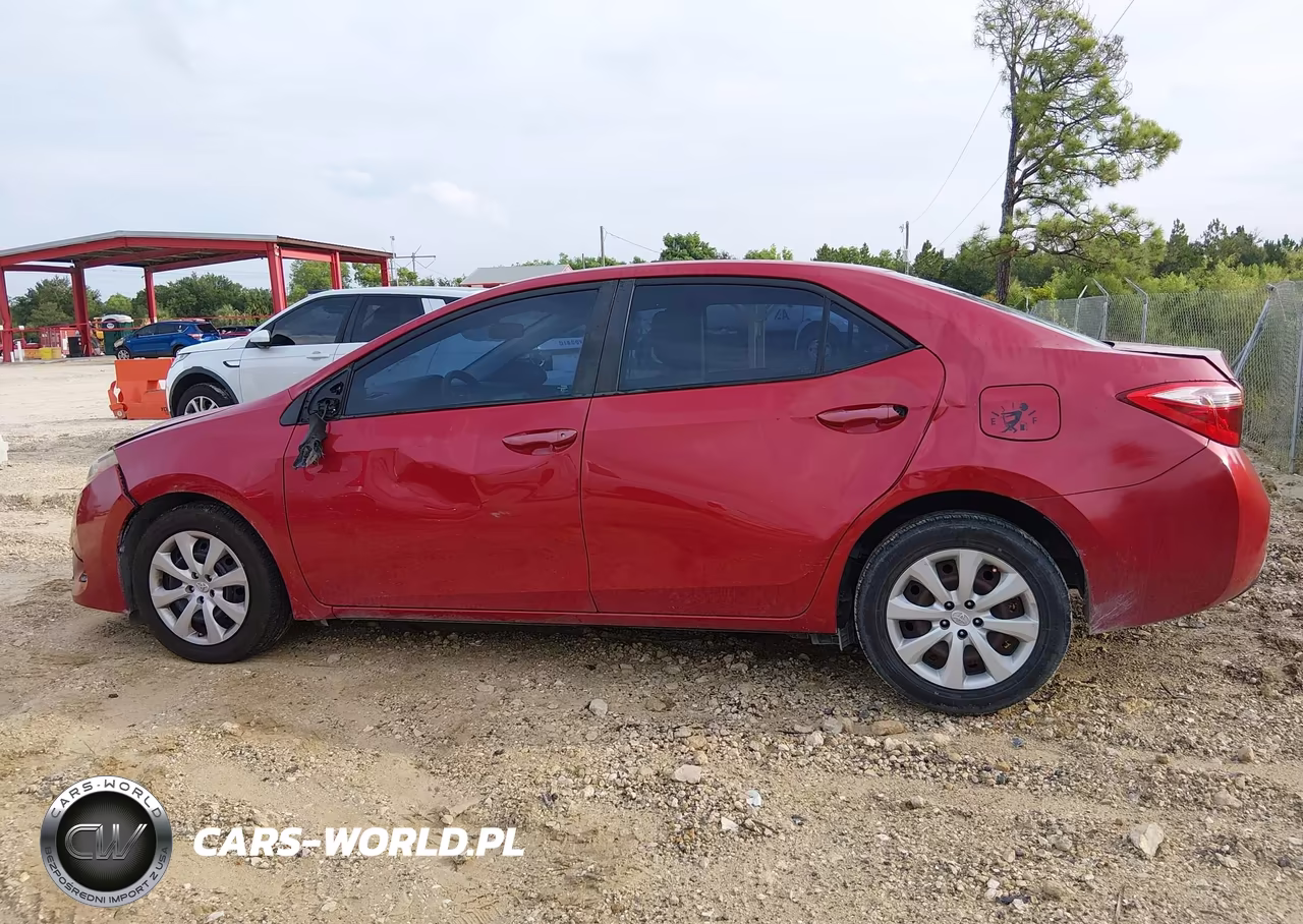 2017 Toyota Corolla Le VIN:2T1BURHE1HC752910 - 14