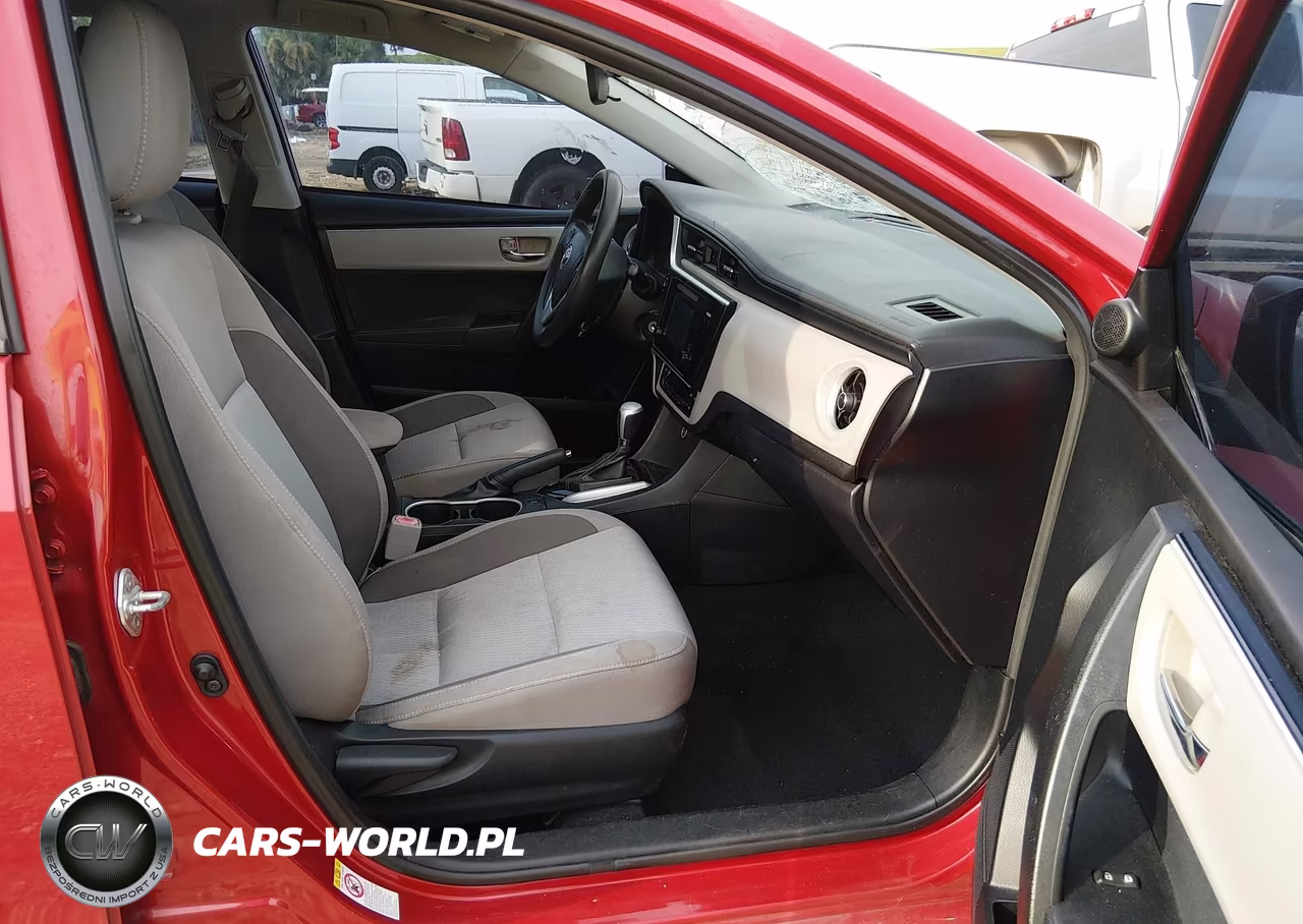 2017 Toyota Corolla Le VIN:2T1BURHE1HC752910 - 5
