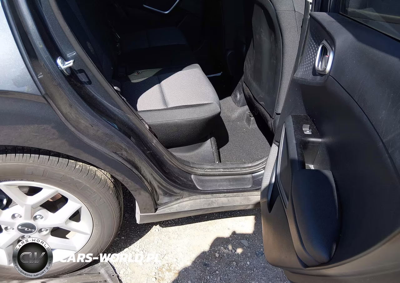 2025 Kia Soul Lx VIN:KNDJ23AU7S7271004 - 8