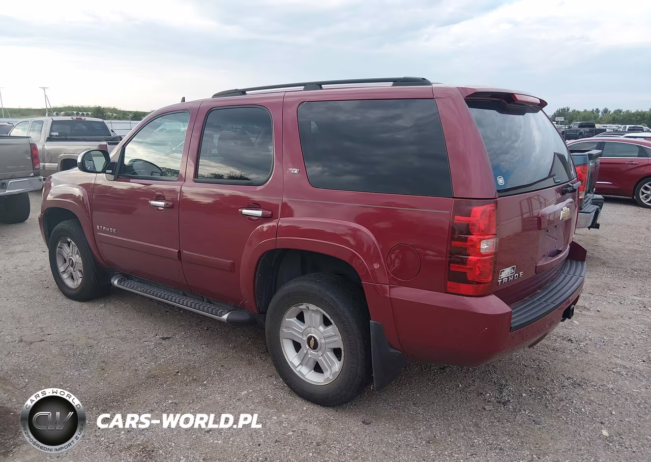 2007 Chevrolet Tahoe Lt VIN:1GNFK130X7R420447 - 3
