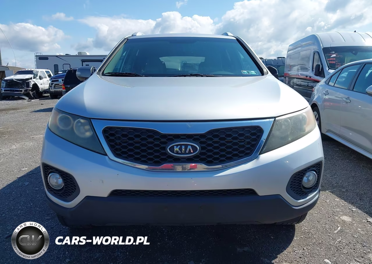 2011 Kia Sorento Lx VIN:5XYKTDA17BG048042 - 6