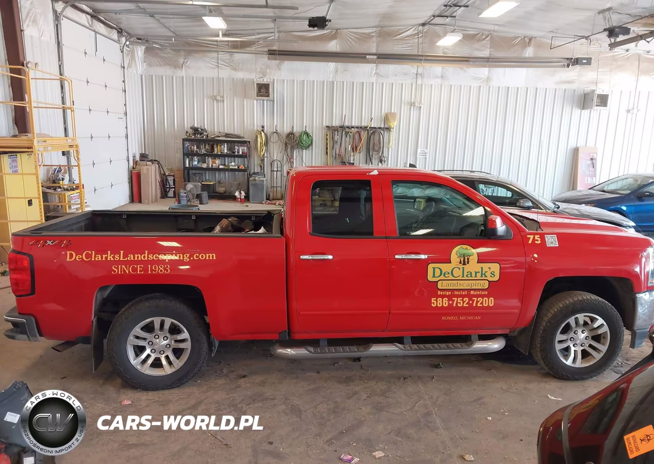 2018 Chevrolet Silverado 1500 1Lt VIN:1GCVKREC4JZ303755 - 13