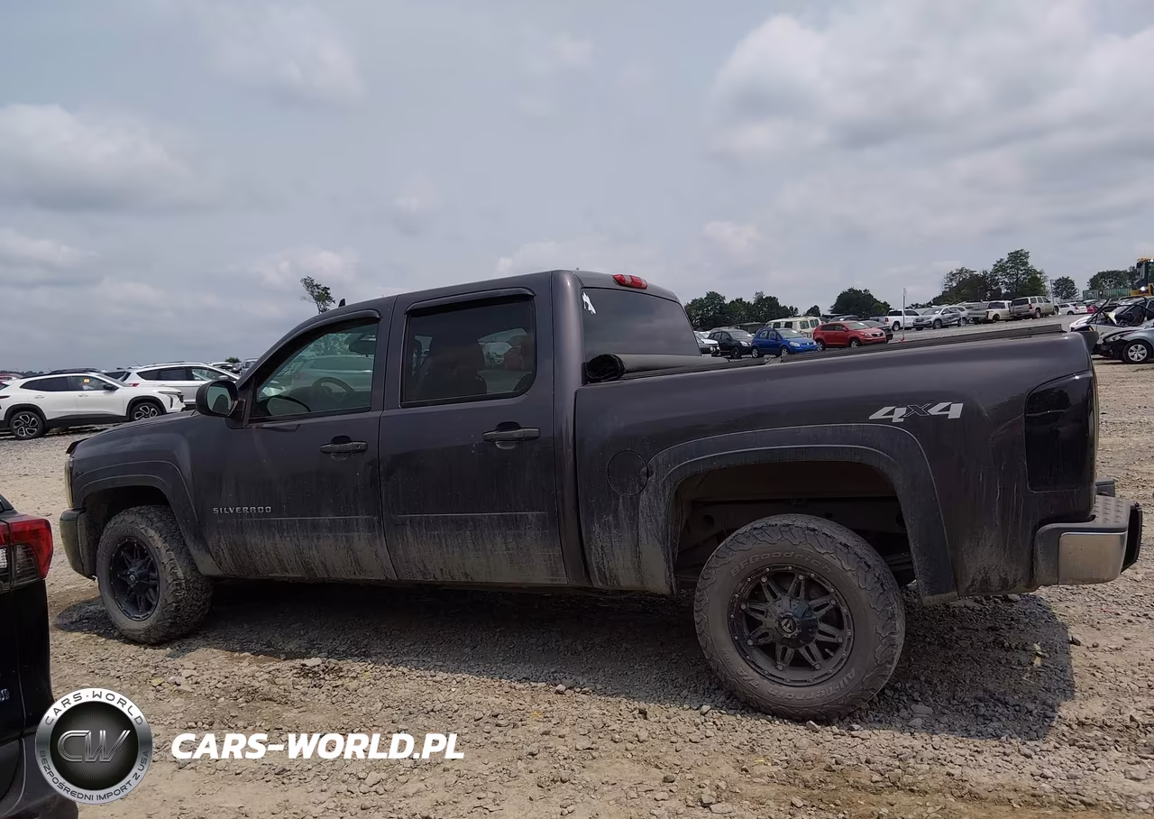 2010 Chevrolet Silverado 1500 Ls VIN:3GCRKREA4AG107671 - 15