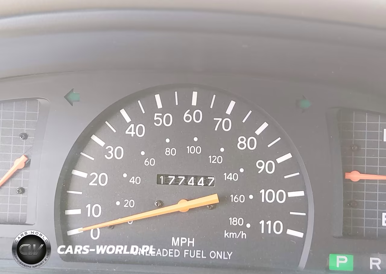 1999 Toyota Tacoma Base V6 VIN:4TAVN52N1XZ440369 - 16