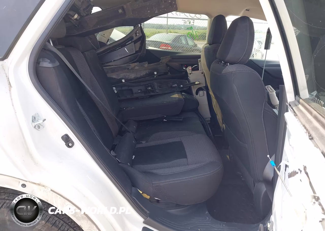 2022 Subaru Outback Premium VIN:4S4BTADC8N3103257 - 8