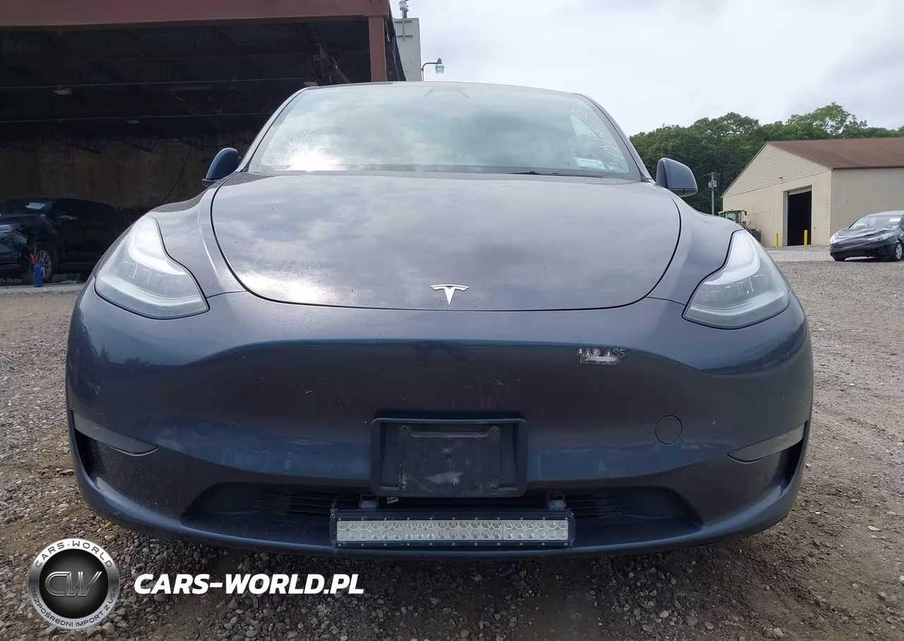 2021 Tesla Model Y Long Range Dual Motor All-Wheel Drive VIN:5YJYGDEE0MF087870 - 11