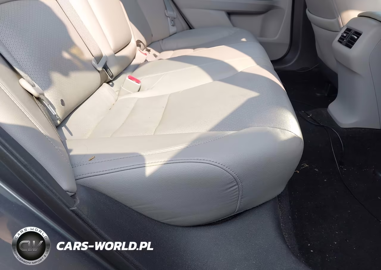 2017 Honda Accord Ex-L VIN:1HGCR2F92HA129725 - 8