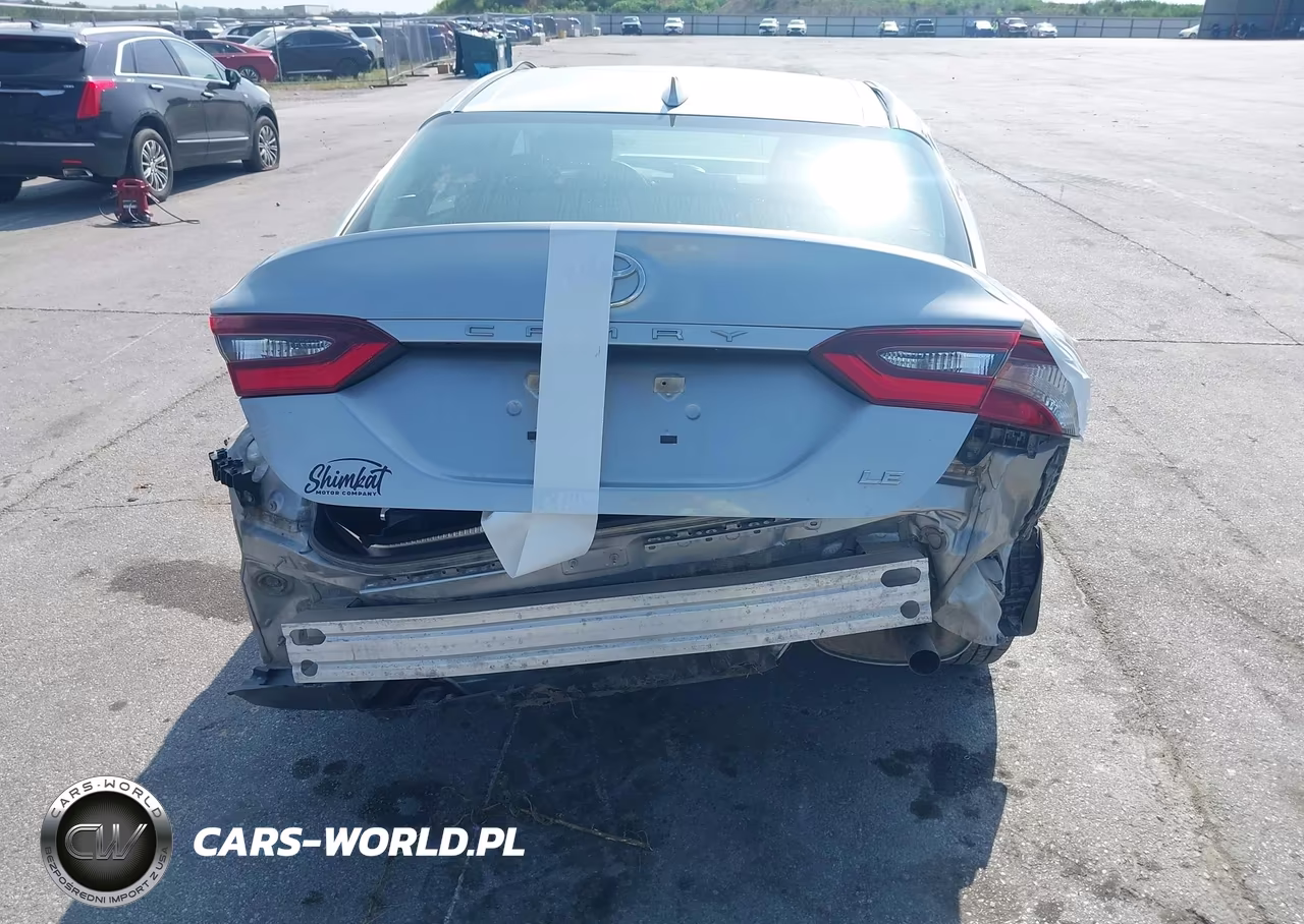 2021 Toyota Camry Le VIN:4T1C11AK5MU614536 - 17
