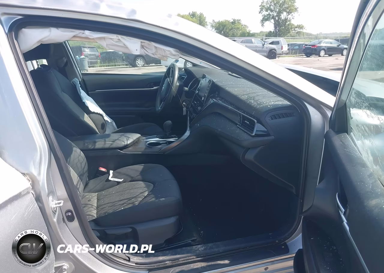 2021 Toyota Camry Le VIN:4T1C11AK5MU614536 - 5