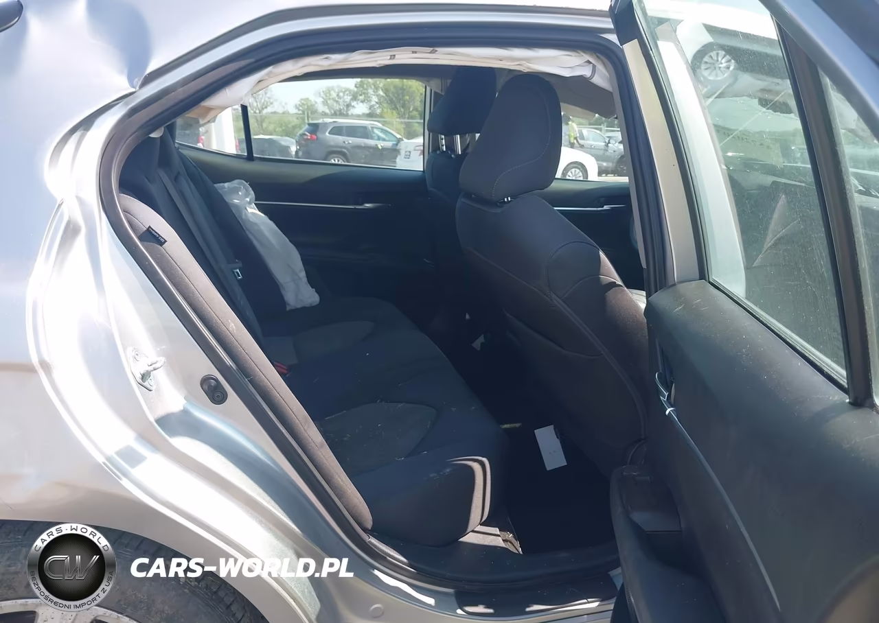 2021 Toyota Camry Le VIN:4T1C11AK5MU614536 - 8