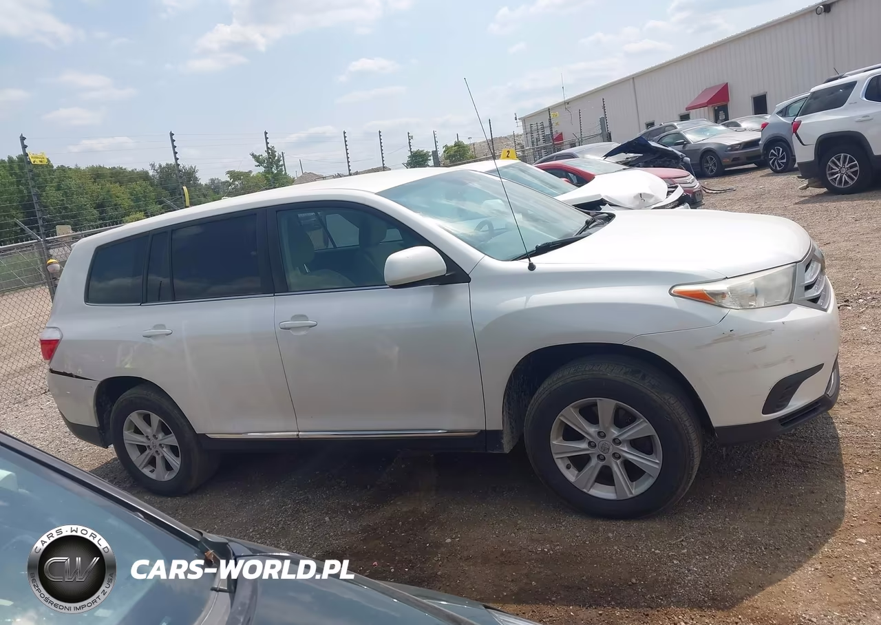 2012 Toyota Highlander Base V6 VIN:5TDBK3EH8CS146361 - 13