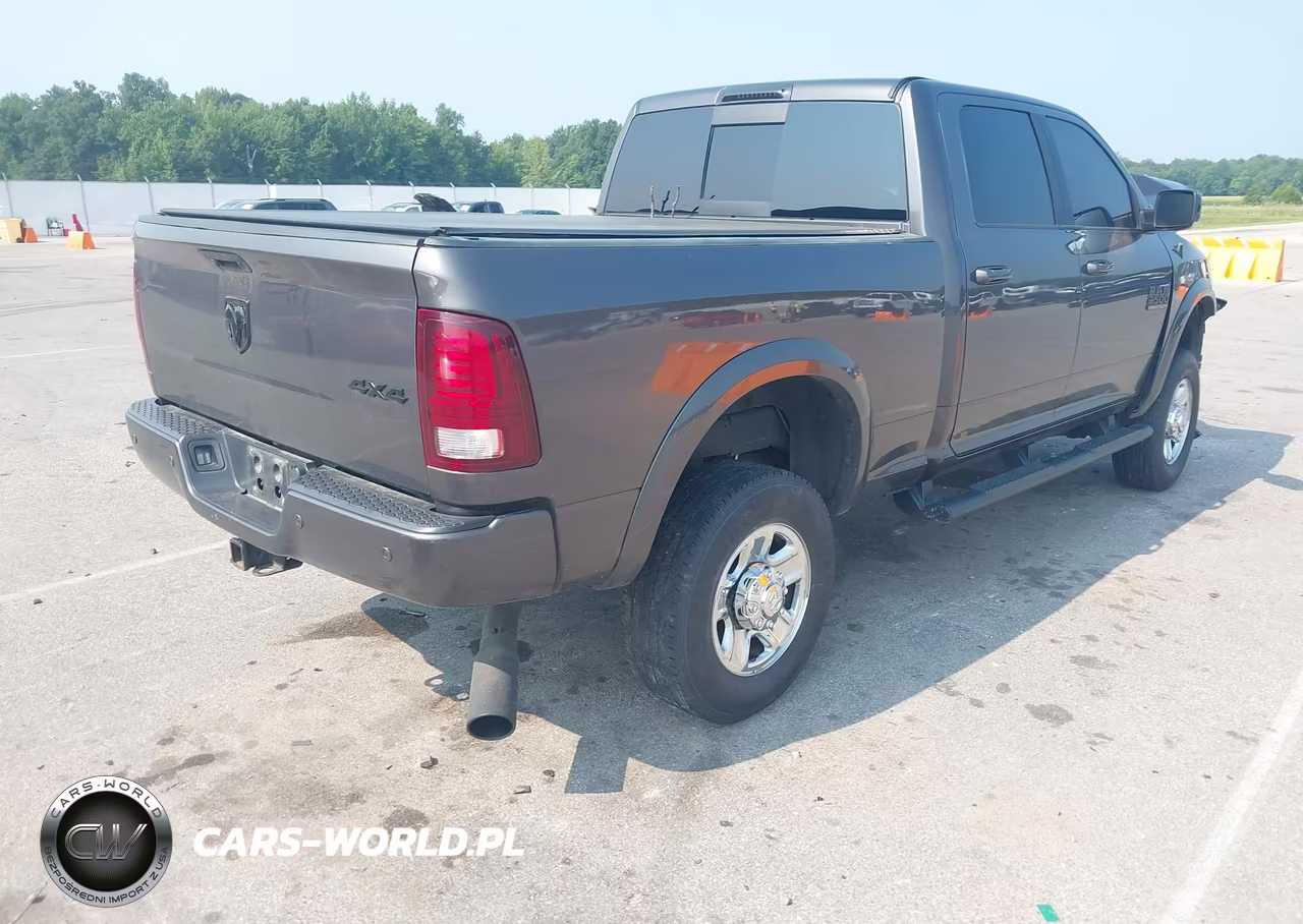 2018 Ram 2500 Laramie 4X4 6'4 Box VIN:3C6UR5FJ8JG175539 - 4
